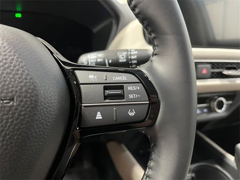 New 2026 Honda HR-V EX-L image 17