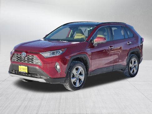 Used 2019 Toyota RAV4 Limited image 3