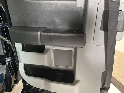 Used 2023 Ford F350 XLT w/ FX4 Off-Road Package AWD/4WD image 13