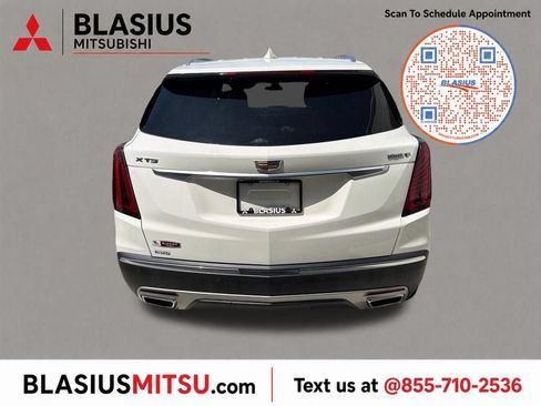 Used 2025 Cadillac XT5 Premium Luxury AWD/4WD image 9