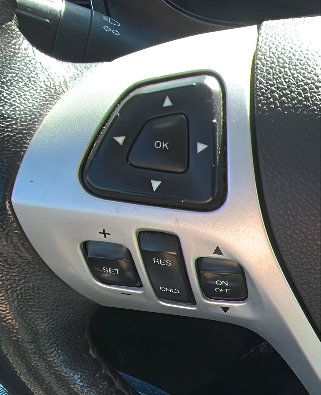 Used 2011 Ford Edge Limited AWD/4WD image 5