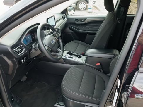 Used 2025 Ford Escape Active image 3