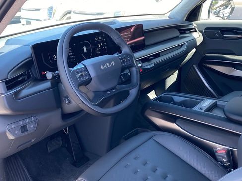 New 2026 Kia EV9 Wind image 13