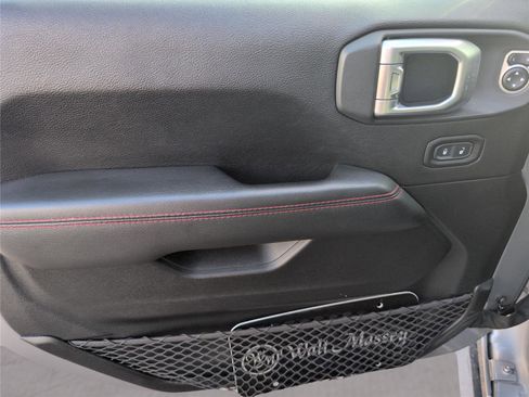 Used 2020 Jeep Gladiator Rubicon image 15