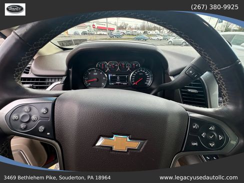 Used 2016 Chevrolet Suburban LT w/ Luxury Package image 19