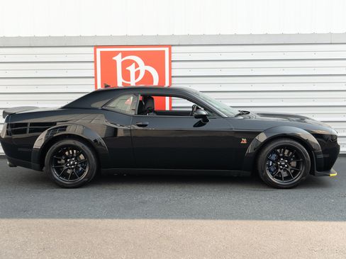 Used 2023 Dodge Challenger R/T Scat Pack RWD image 31