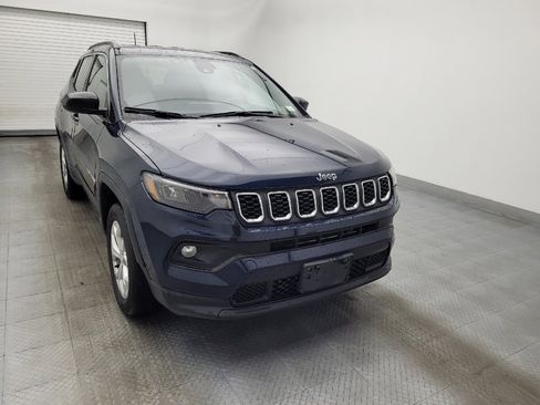 Used 2024 Jeep Compass Latitude image 14