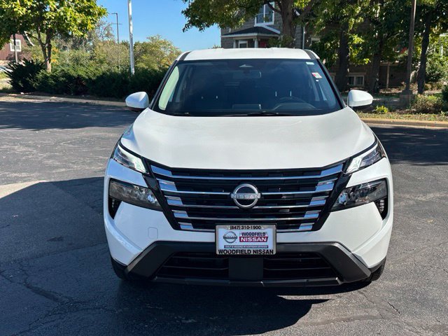 Certified 2025 Nissan Rogue SV AWD/4WD image 2