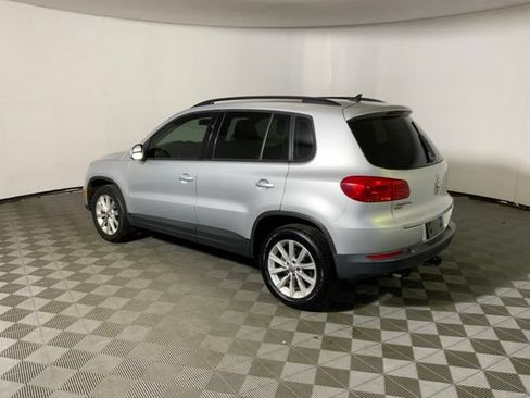 Used 2018 Volkswagen Tiguan Limited AWD/4WD image 10