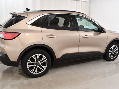 Used 2020 Ford Escape SEL AWD/4WD image 11