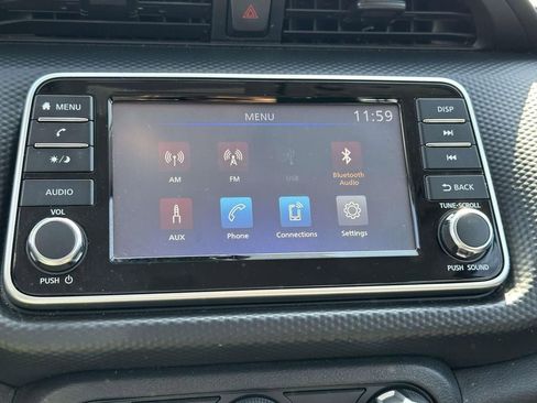 Used 2021 Nissan Kicks S image 20