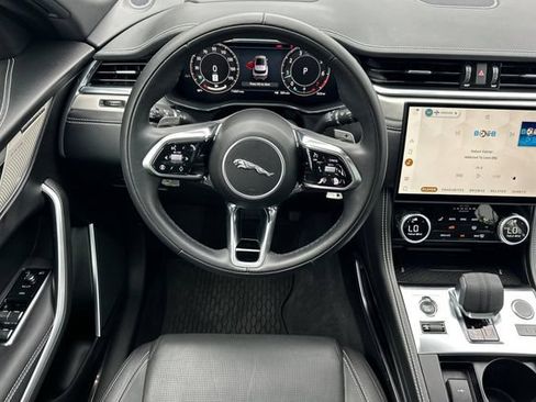 Certified 2026 Jaguar F-PACE R-Dynamic S AWD/4WD image 13