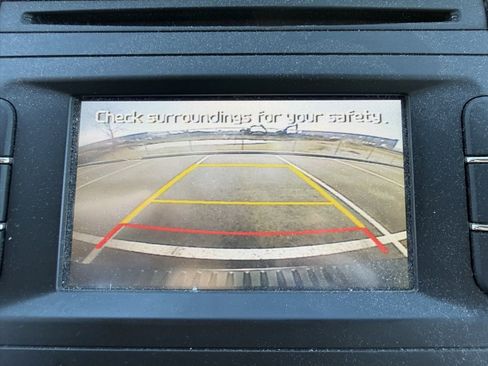 Used 2017 Kia Sedona LX image 10