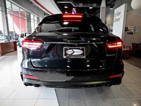 Used 2019 Audi A4 2.0T Premium Plus w/ Premium Plus Package AWD/4WD image 9