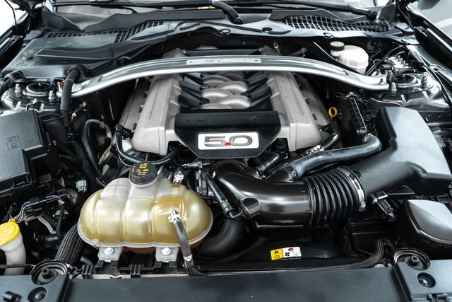Used 2016 Ford Mustang GT Premium RWD image 31