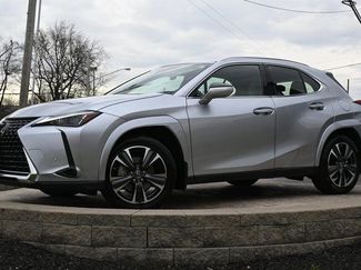 Used 2023 Lexus UX 250h Premium video 1