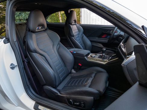 Used 2024 BMW M2 w/ Lighting Package image 43