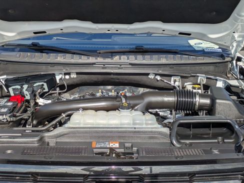 Used 2025 Ford Expedition Max Platinum AWD/4WD image 35