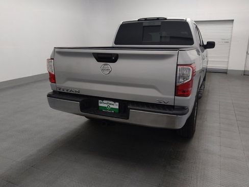 Used 2019 Nissan Titan SV RWD image 7