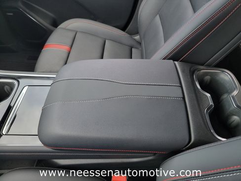 Used 2024 Chevrolet Traverse RS w/ LPO, Floor Liner Package FWD image 27