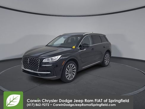 Used 2023 Lincoln Corsair Reserve w/ Equipment Group 201A AWD/4WD image 6