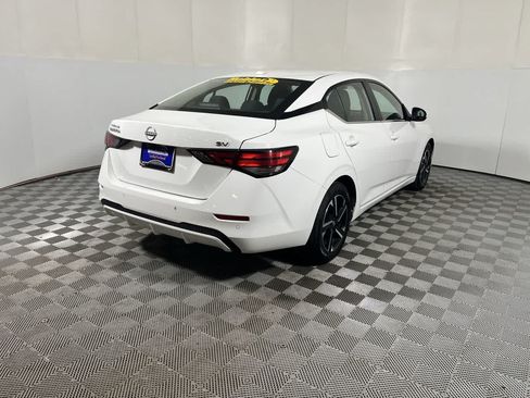 Used 2024 Nissan Sentra SV FWD image 8