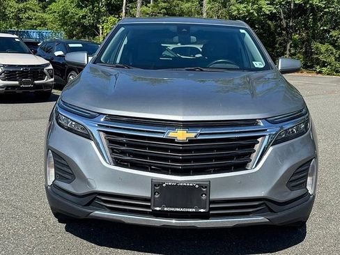 Used 2024 Chevrolet Equinox LT AWD/4WD image 2