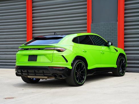 Used 2022 Lamborghini Urus image 10