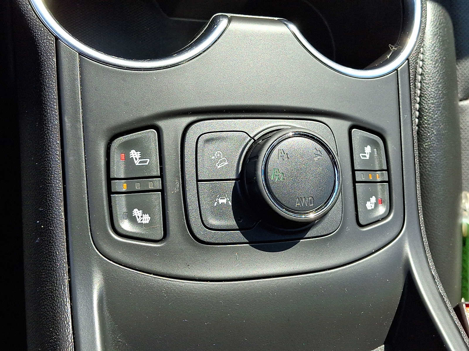 Used 2024 GMC Terrain SLT AWD/4WD image 23