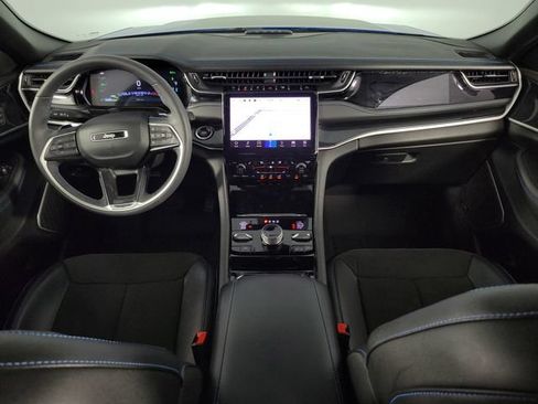Used 2023 Jeep Grand Cherokee Trailhawk AWD/4WD image 25