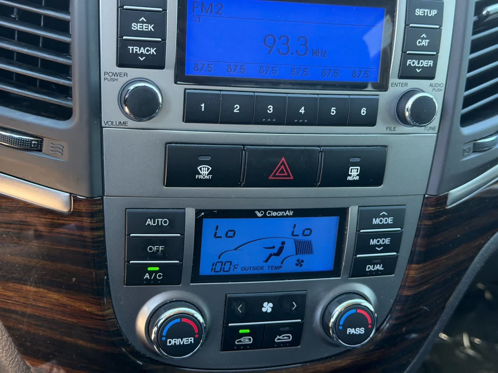 Used 2011 Hyundai Santa Fe Limited FWD image 24