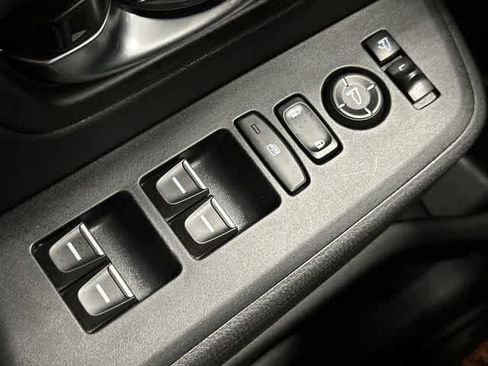Used 2024 Honda Pilot TrailSport image 20