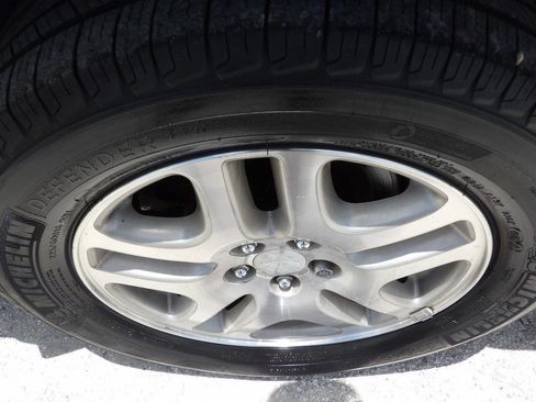 Used 2001 Subaru Outback Wagon image 14