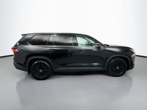 Used 2024 Toyota Grand Highlander AWD image 8