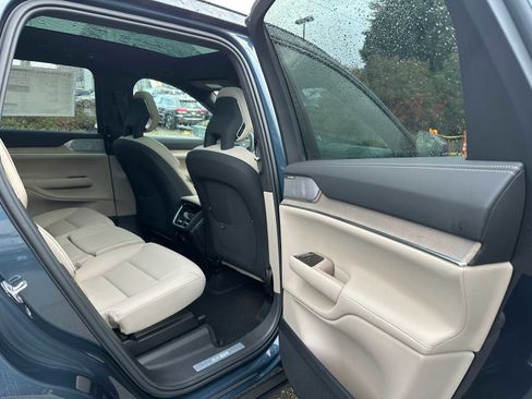 New 2025 Volvo EX90 Ultra w/ Protection Package Premier image 13