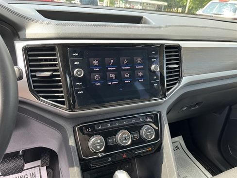 Used 2023 Volkswagen Atlas SE AWD/4WD image 25