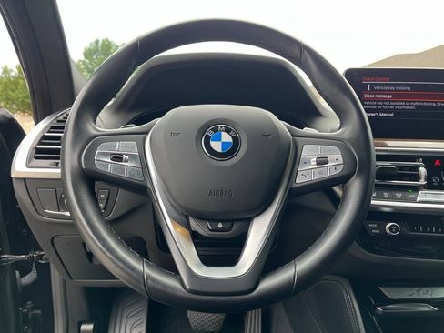Used 2024 BMW X4 xDrive30i w/ Parking Assistance Package AWD/4WD image 32