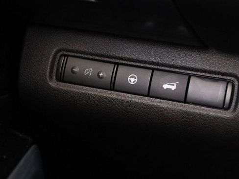 Used 2025 Nissan Pathfinder SL w/ SL Premium Package FWD image 22