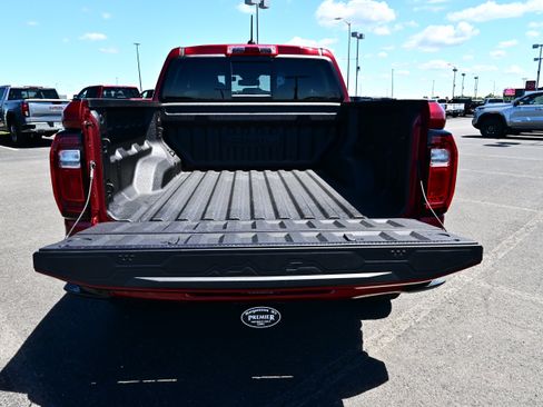 Used 2026 GMC Canyon AT4 w/ AT4 Premium Package AWD/4WD image 10