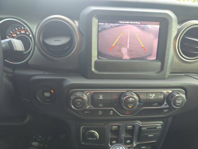 Used 2019 Jeep Wrangler Sport AWD/4WD image 13
