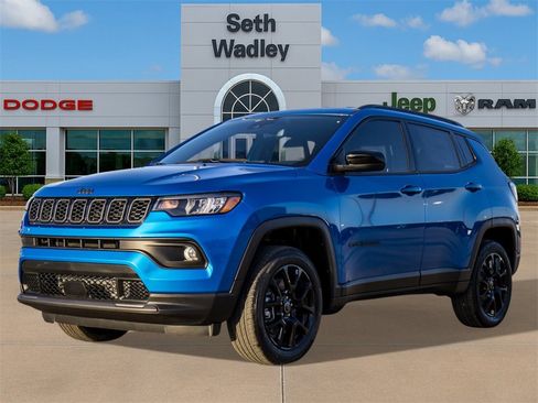 New 2026 Jeep Compass Latitude image 3