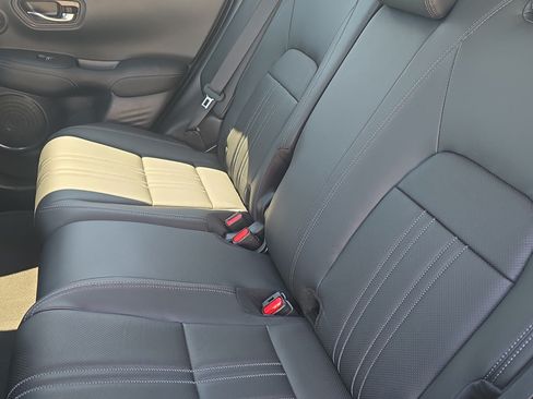 Used 2024 Honda HR-V EX-L image 27