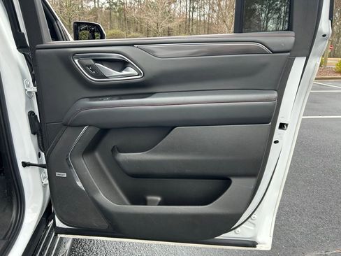Used 2022 Chevrolet Suburban RST w/ Luxury Package AWD/4WD image 65