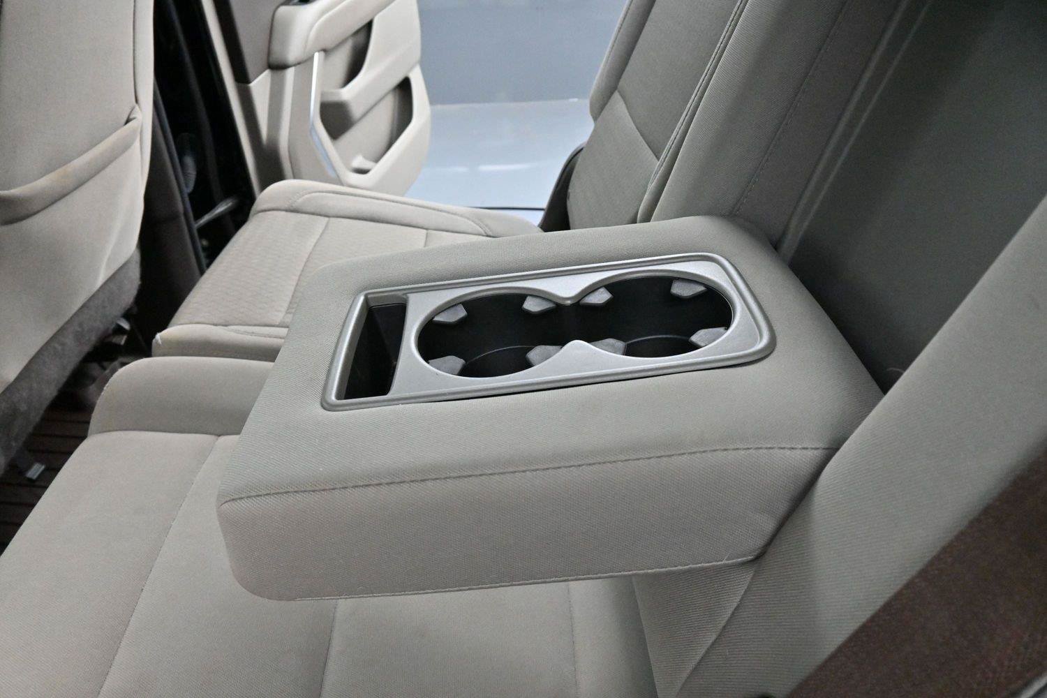 Used 2023 Chevrolet Suburban LS AWD/4WD image 32
