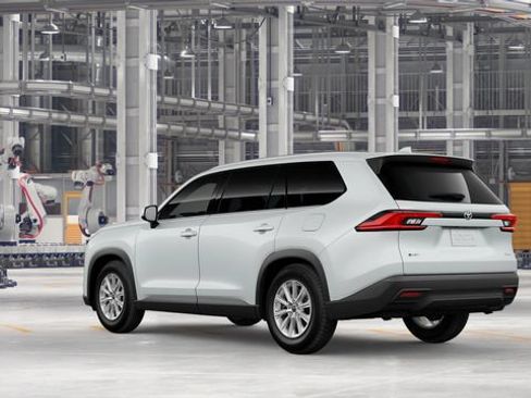 New 2026 Toyota Grand Highlander XLE FWD image 8
