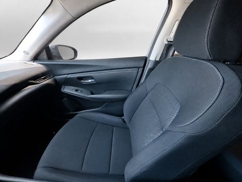 Used 2023 Nissan Sentra S FWD image 17