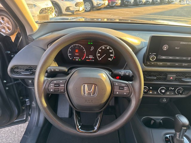 Used 2023 Honda HR-V LX image 4