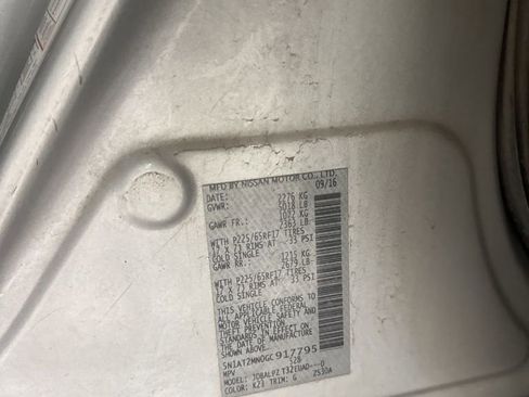 Used 2016 Nissan Rogue S w/ S Family Package image 5