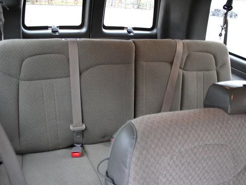 Used 2016 Chevrolet Express 3500 LT w/ LT Preferred Equipment Group image 15