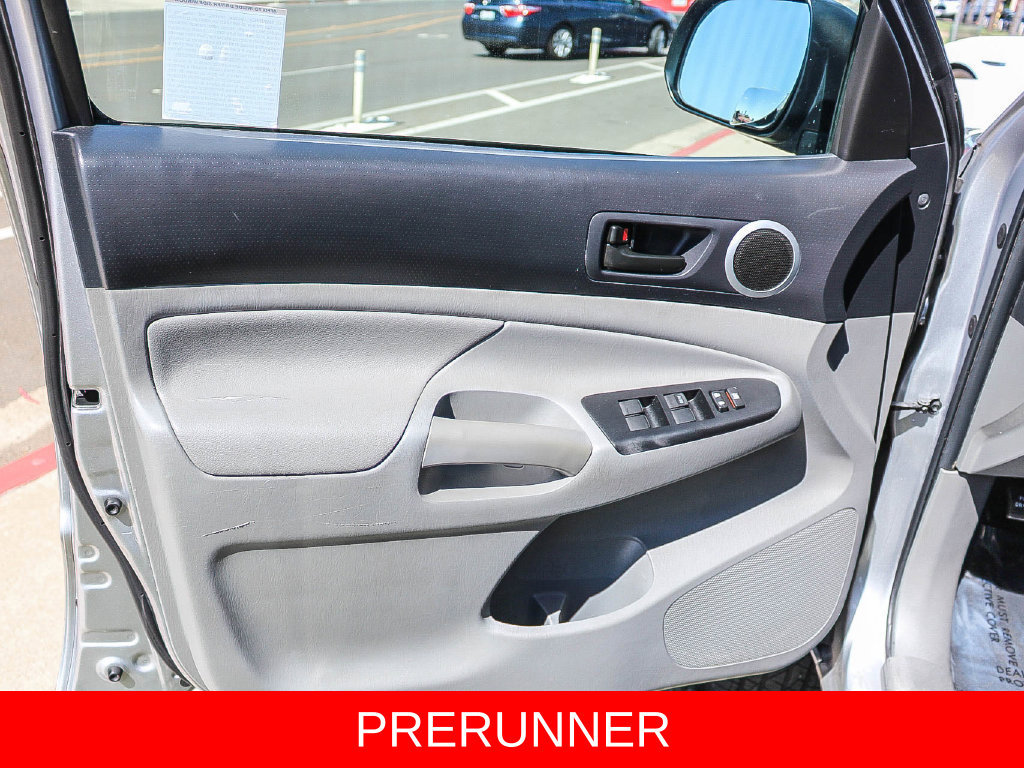 Used 2015 Toyota Tacoma PreRunner w/ SR5 Package RWD image 17
